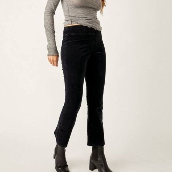 We The Free Pants - Free People We The Free In My Feelings Black Velour Side Zip Boot Cut Pants Sz M